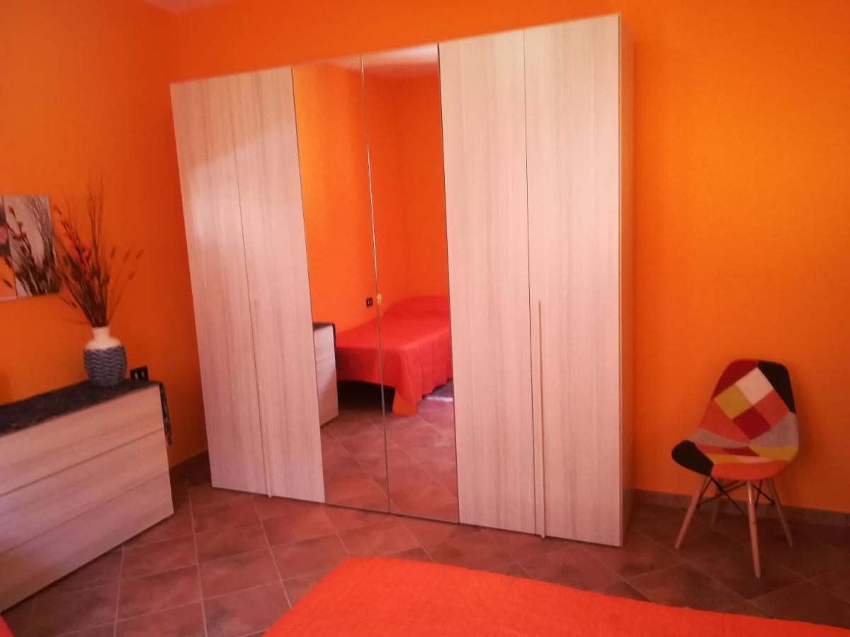 شقة Orangeباليستراتي المظهر الخارجي الصورة